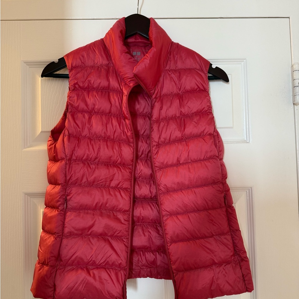 Women's Uniqlo Ultra light down vest XS